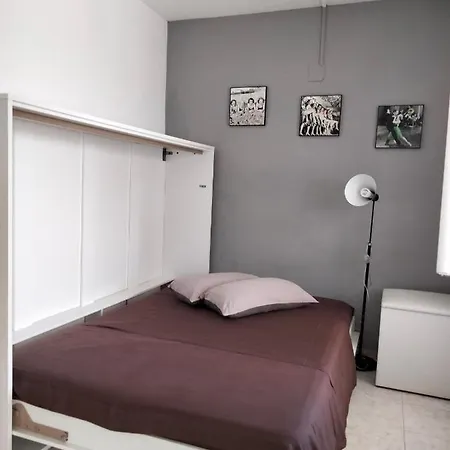 Studio Estela Apartment